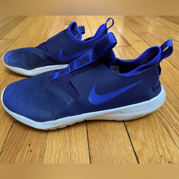 Kids Nike Flex Sneakers, size 6.5 youth. - Picture 5 of 6